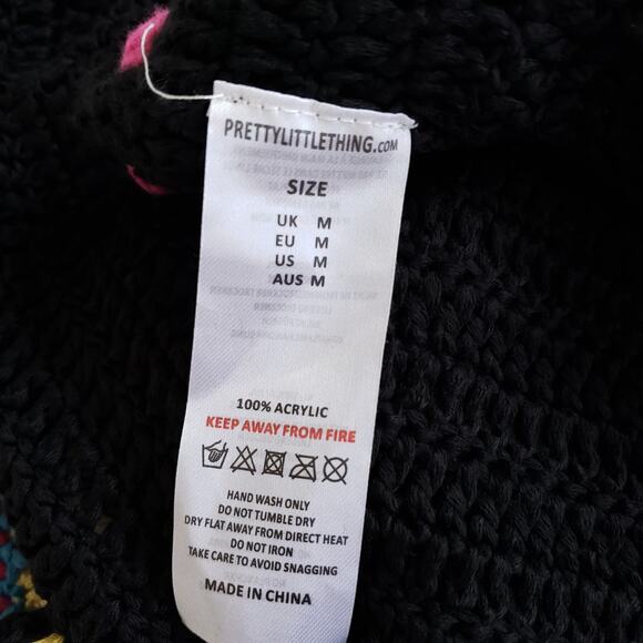 PrettyLittleThing Crochet High Waisted Shorts Black Beach Rainbow Medium - Picture 9 of 9